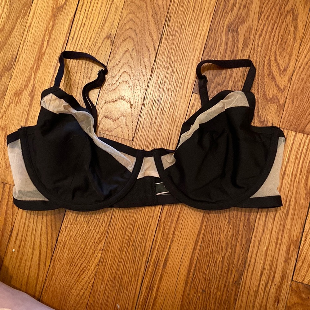 Body by Victoria’s Secret Unlined Demi Bra